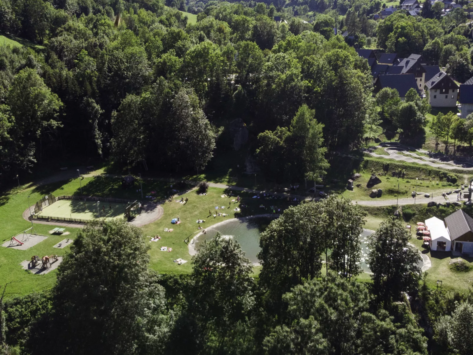 Les Hameaux de la Perrière-Buiten