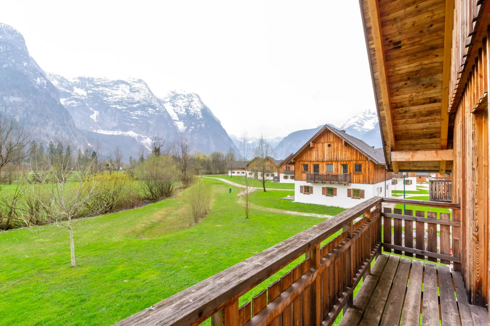 Luxe chalet met sauna in het Dachsteingebergte bij Hallstatt-Uitzicht zomer