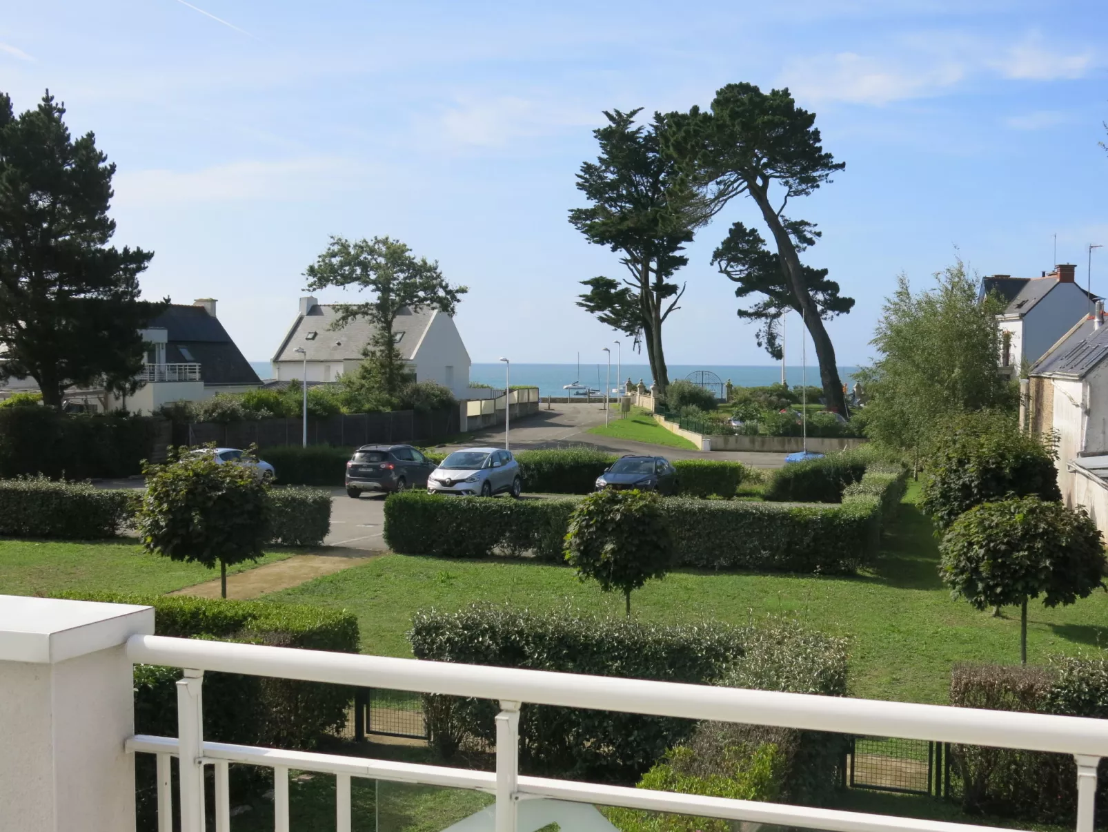 Vue mer et Calme-Buiten