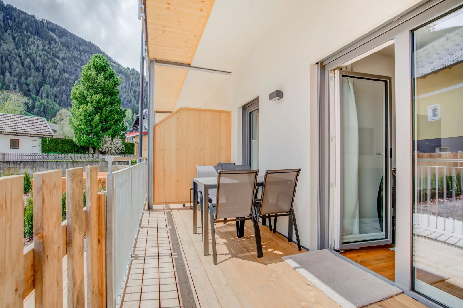 Mooi appartement in Mauterndorf met een sauna-Terrasbalkon