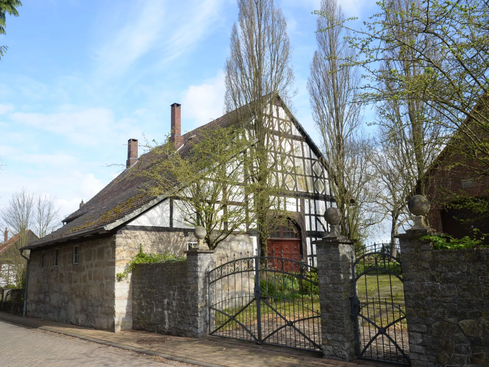 Lounge an der Kirche-Buiten