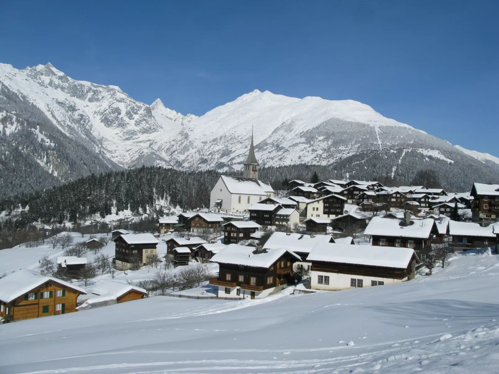 Chalet Niderärne-Omgeving