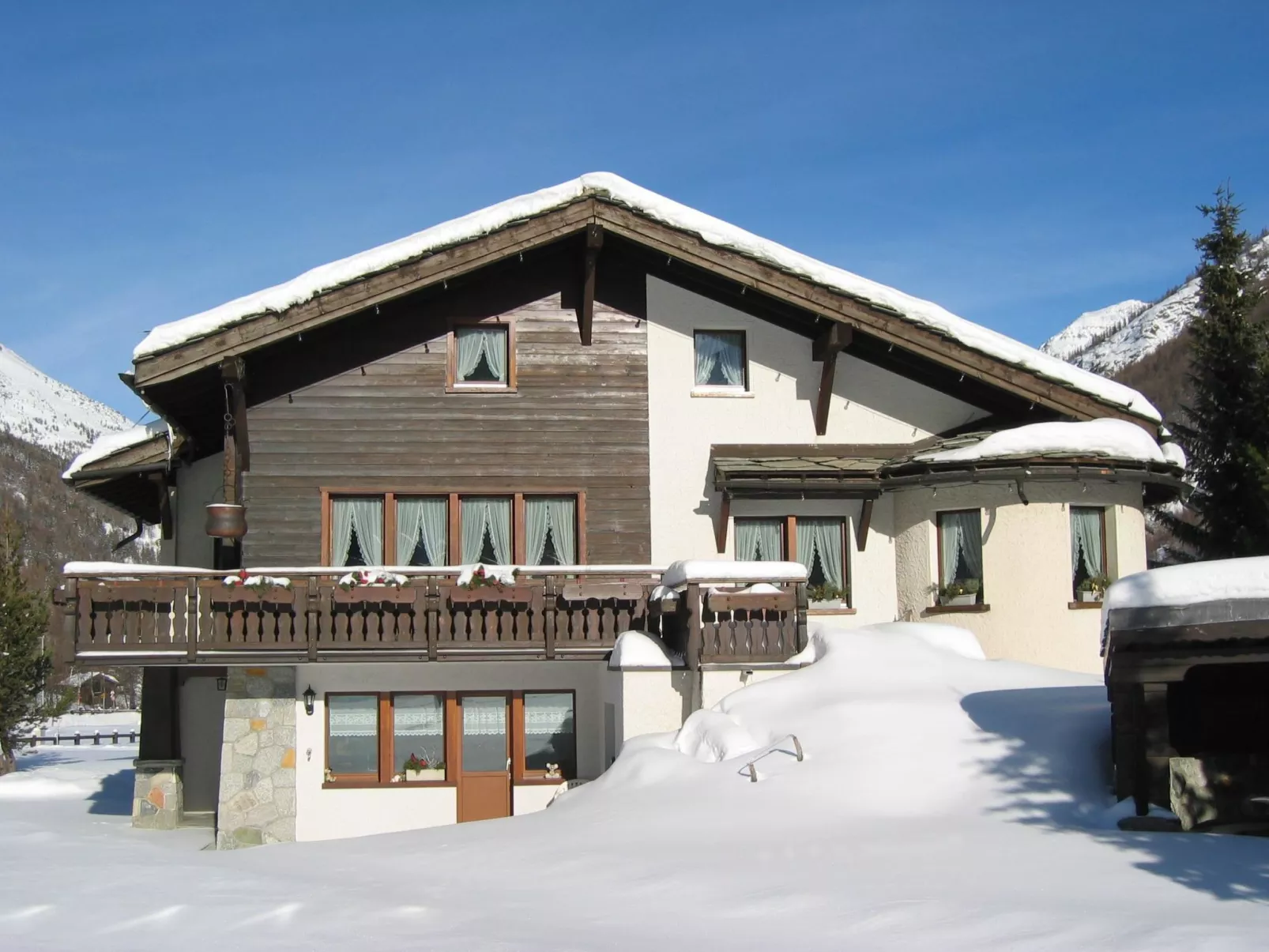 Chalet Sunstar, grosse Wohnung-Buiten