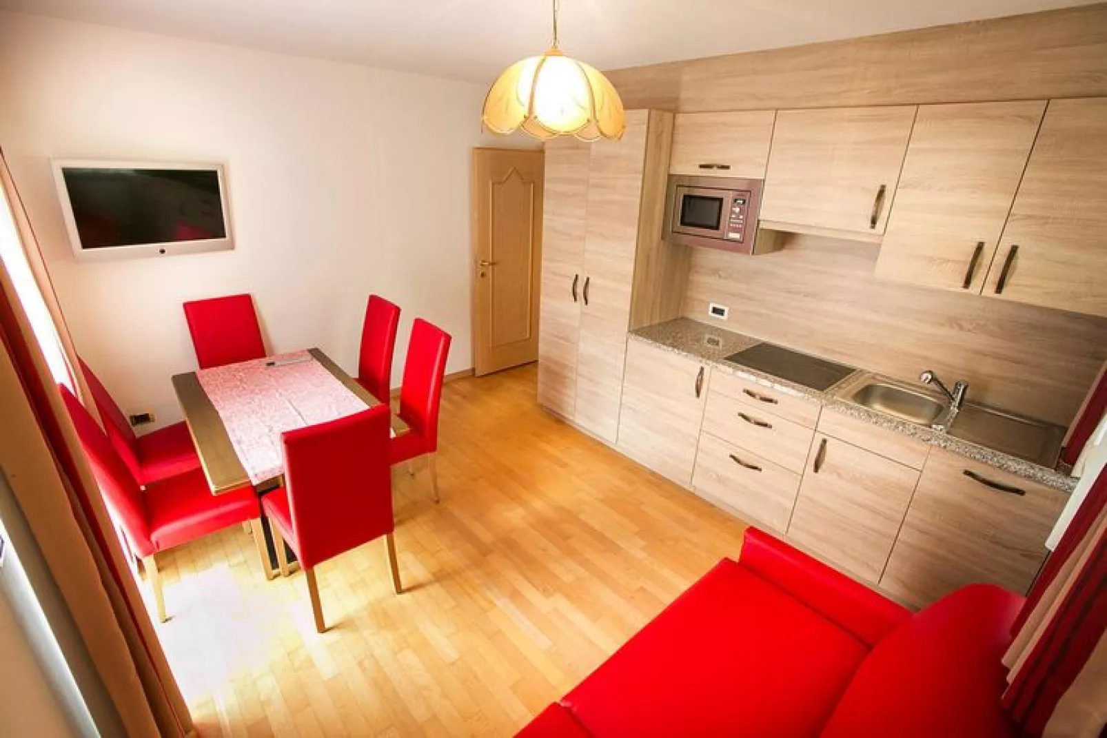 Apartments Diamant - B - 3 Personen-Eetkamer