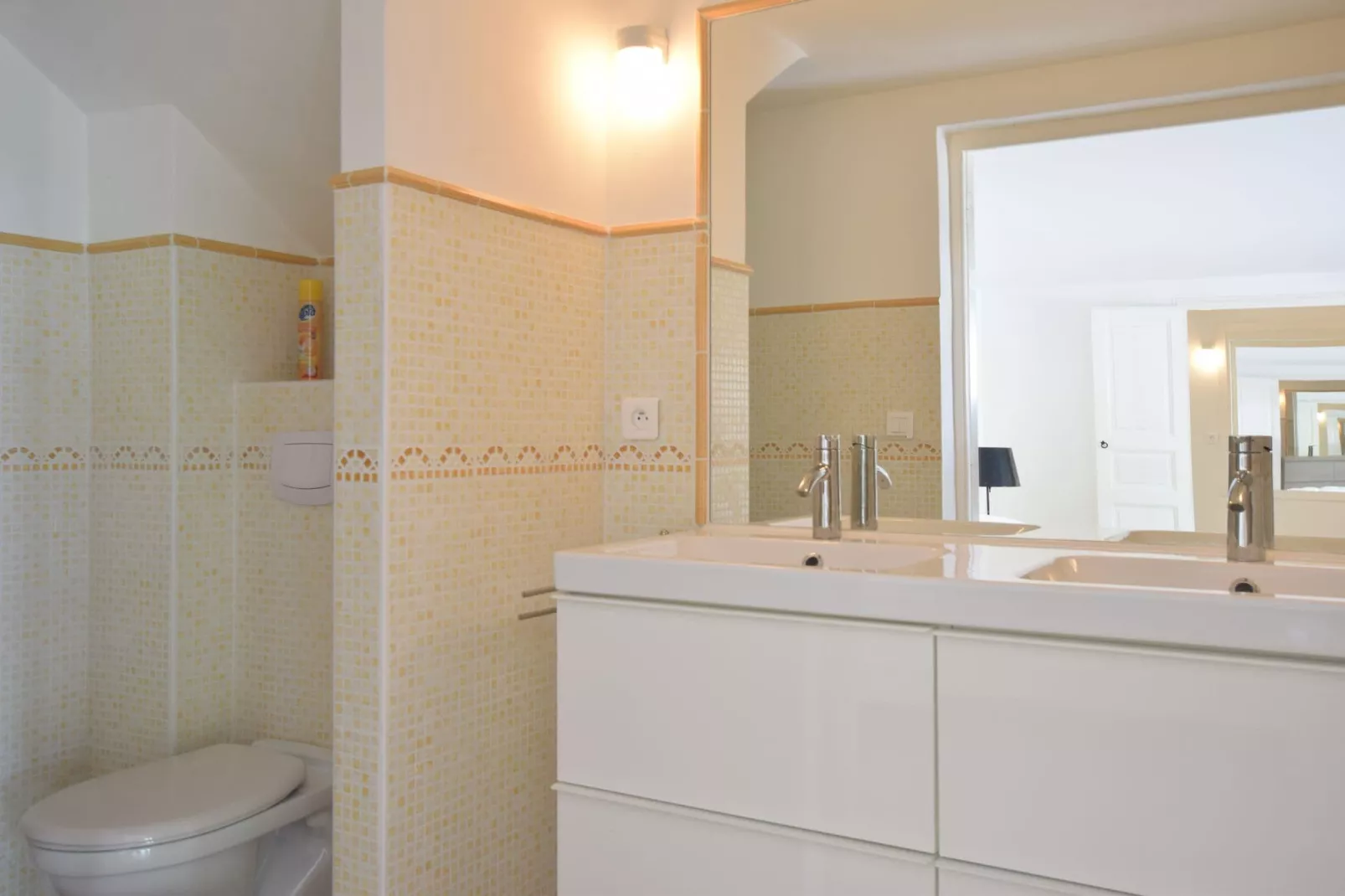 Studio - MONTBRUN-LES-BAINS-Badkamer