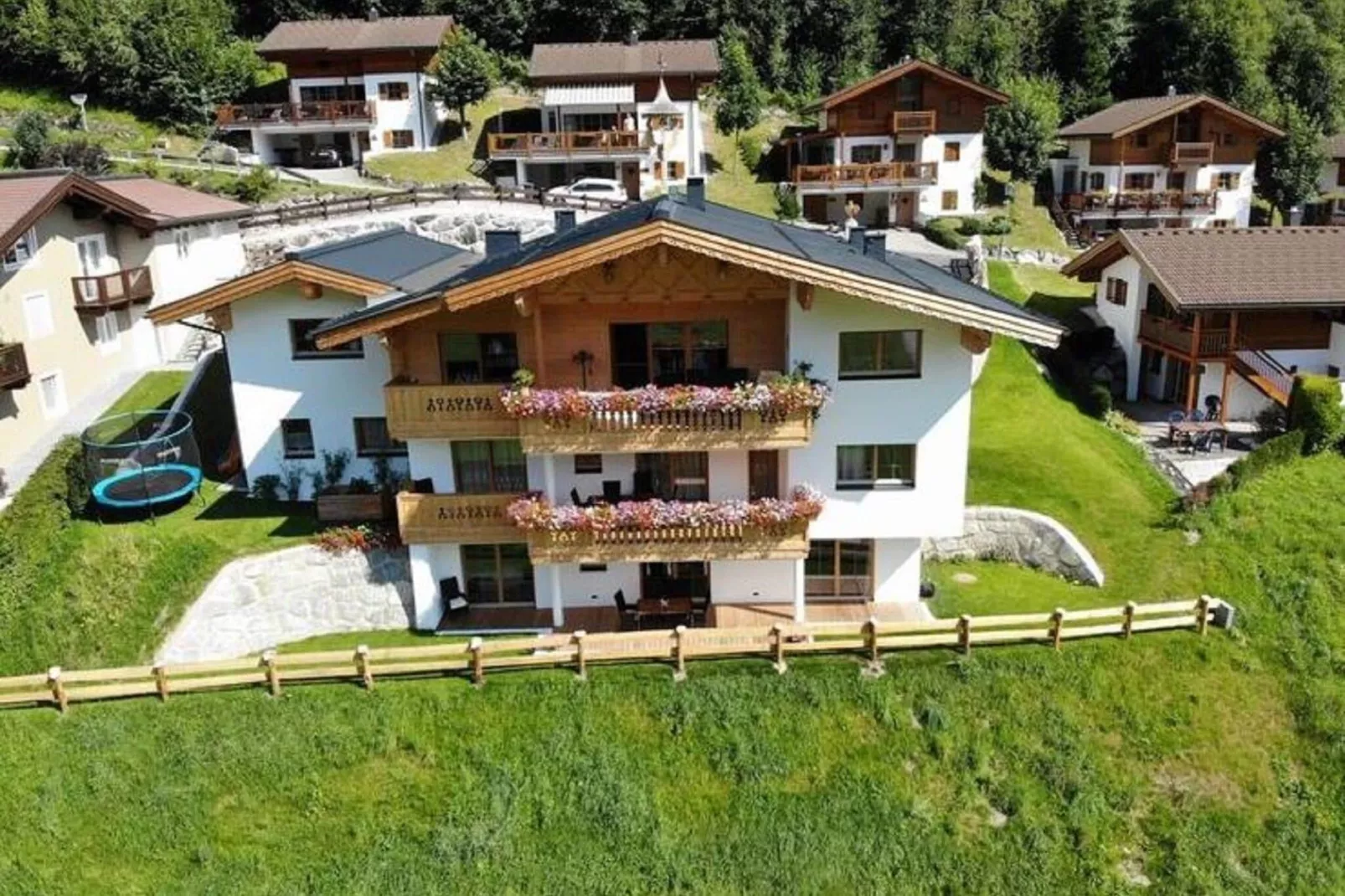 Salzach Appartement Wald 2-Buitenkant zomer