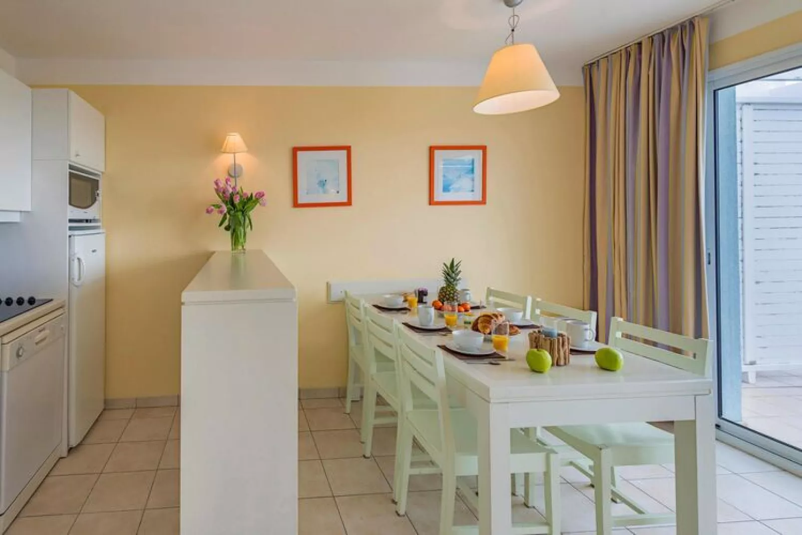 Appartement met zeezicht in de residentie L'Estran, Le Château-d'Olonne-Keuken