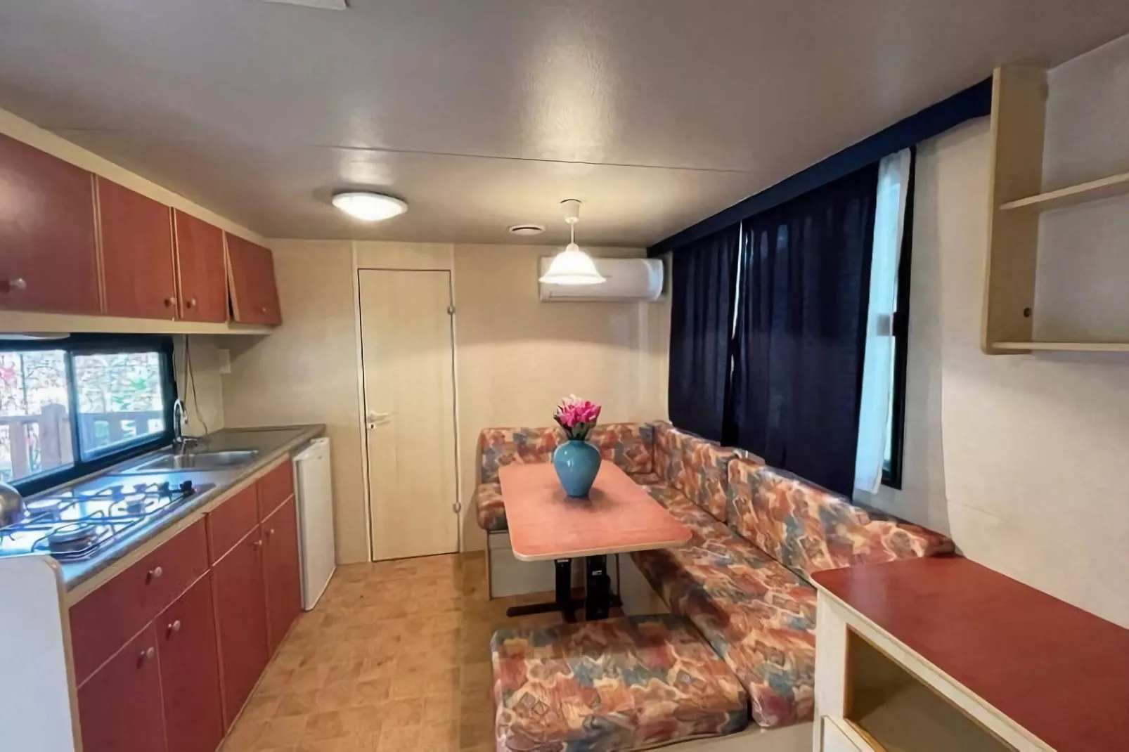 Camping Punta Navaccia 4 - Mobilehome Deluxe-Eetkamer