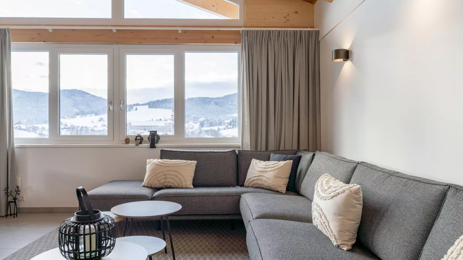 Grebenzen Top Chalet Mazzel-Woonkamer