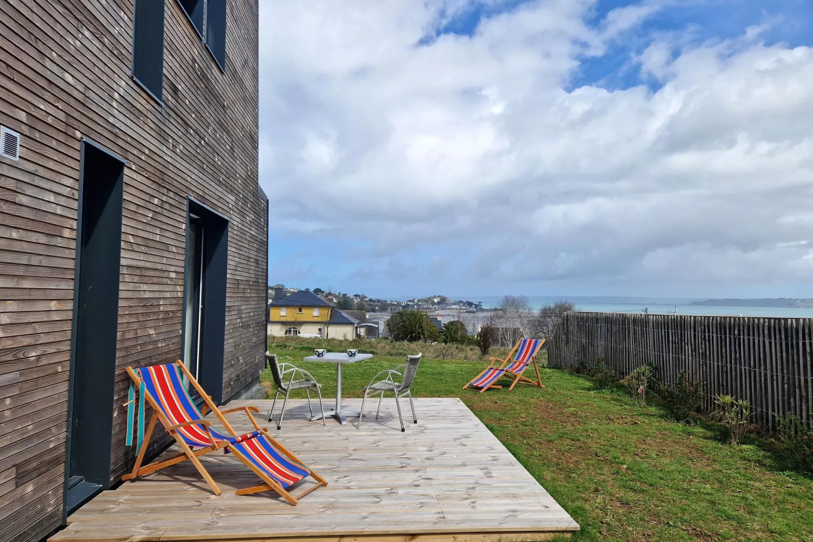 Villa d'architecte avec vue mer panoramique Locquirec-Terrasbalkon