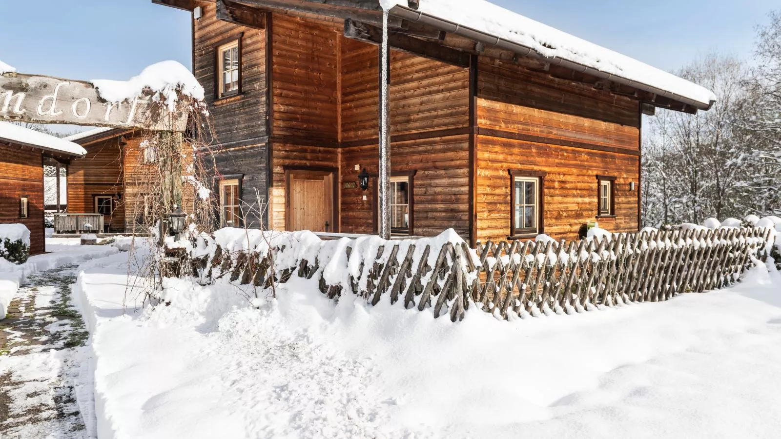 Urige Doppelhaushälfte 6-Exterieur winter