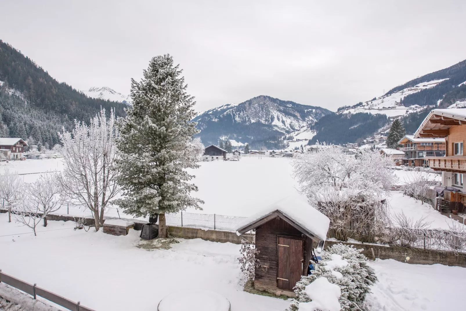 Ferienwohnungen Johann und Eva-Uitzicht winter