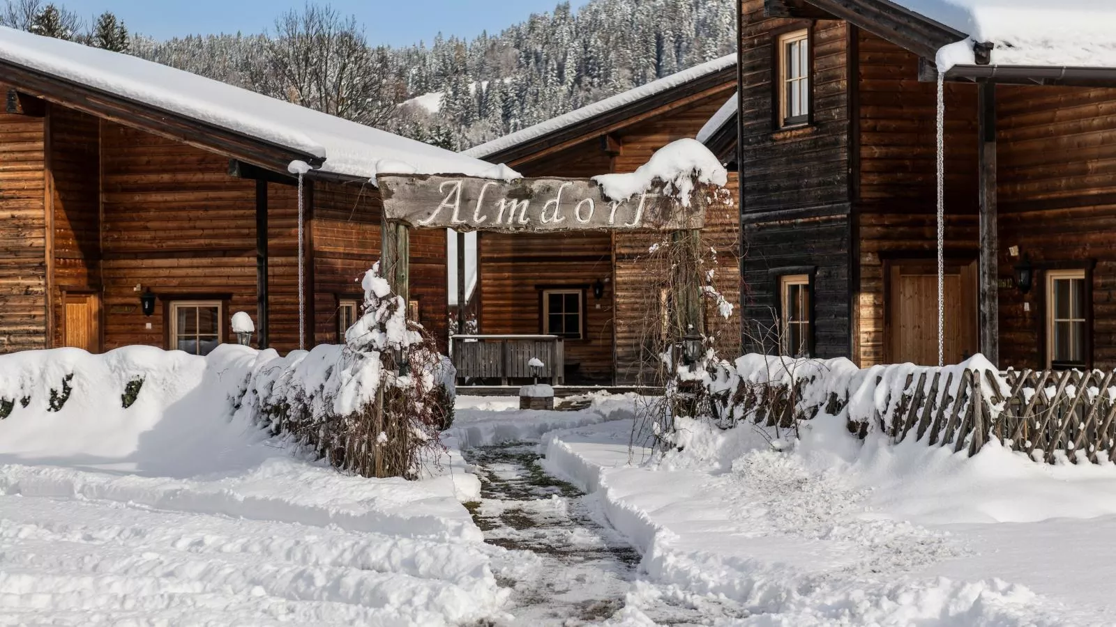 Urige Chalets 14 und 17-Exterieur winter