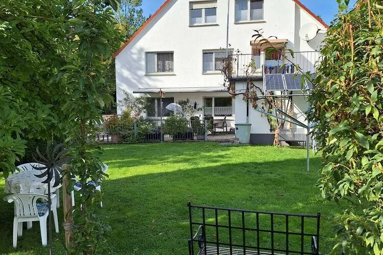 Ferienwohnung Möhnesee-Körbecke-Tuinen zomer