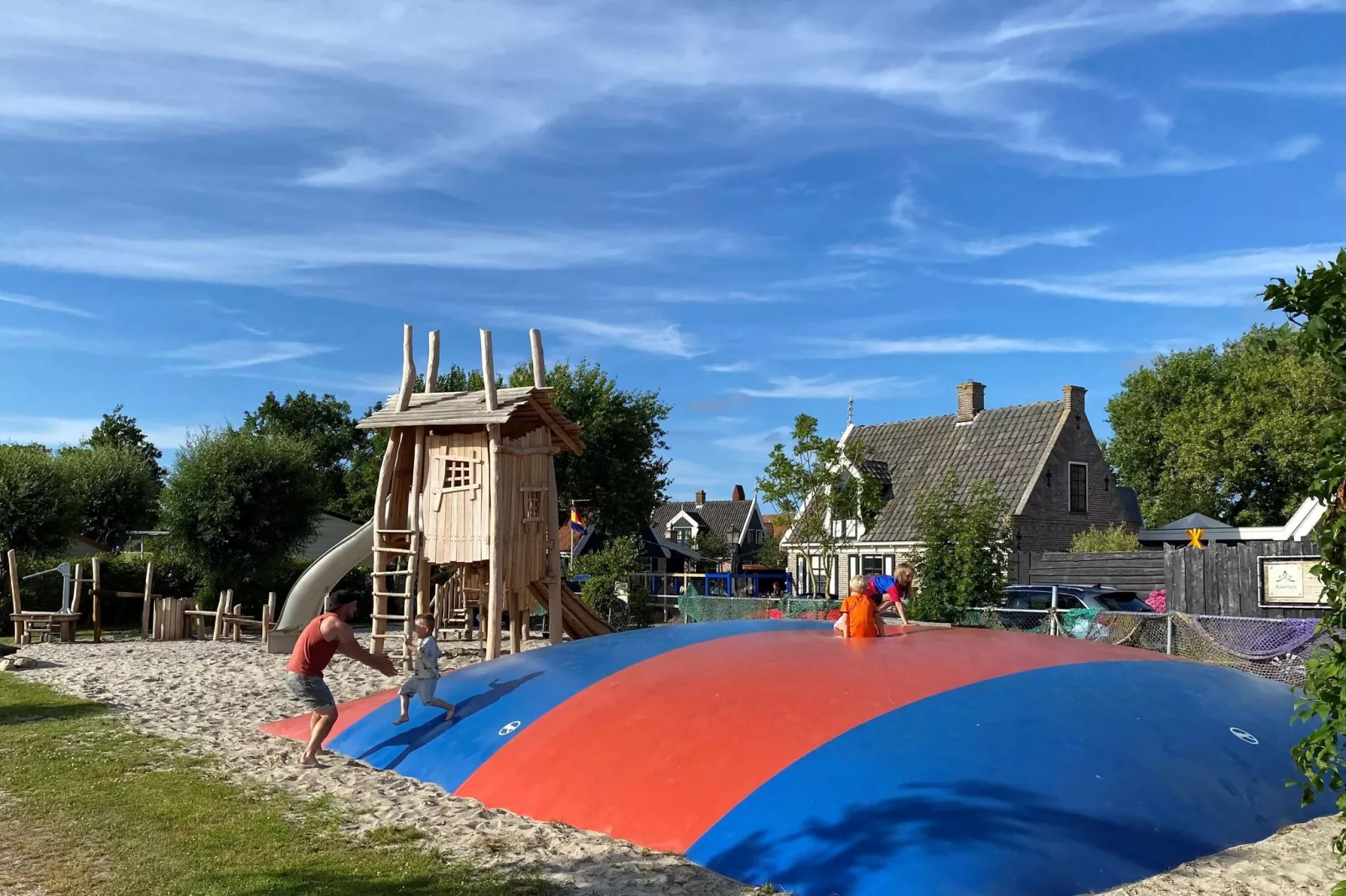 Recreatiepark Wiringherlant - Ons Huys-Parkfaciliteiten