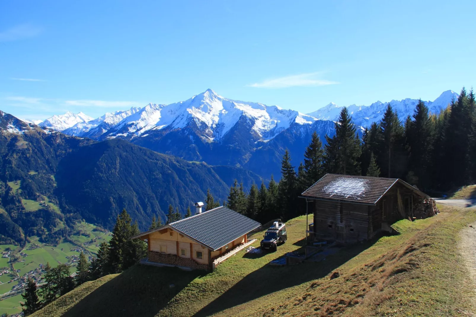 Almhütte Nase-Buitenkant zomer