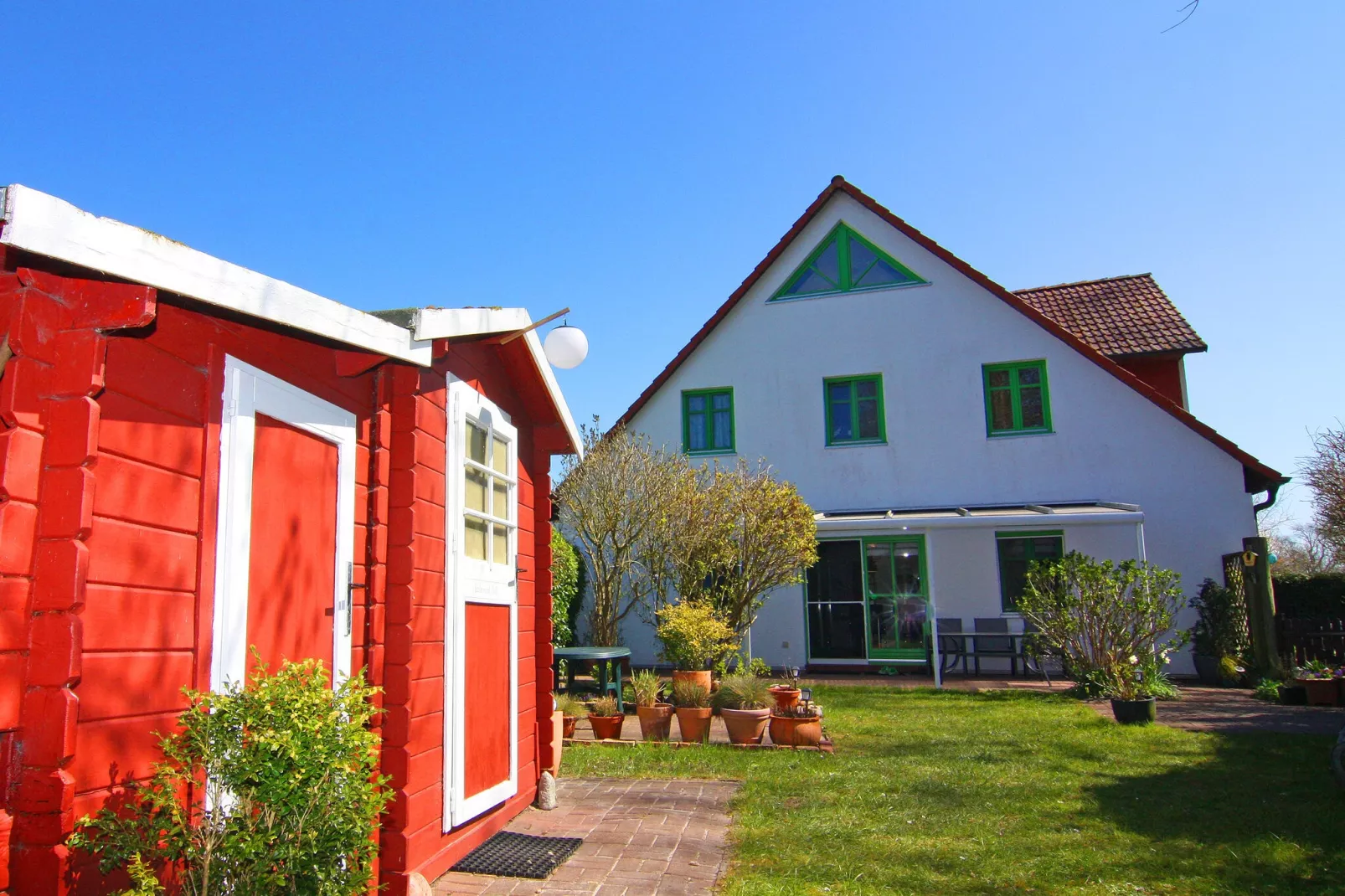 Appartementhaus Kranichblick Breege-Tuinen zomer