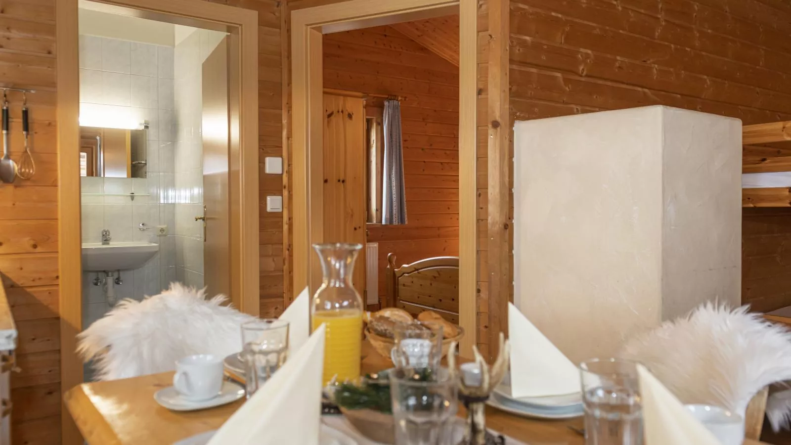 Uriges Chalet 4-Eetkamer