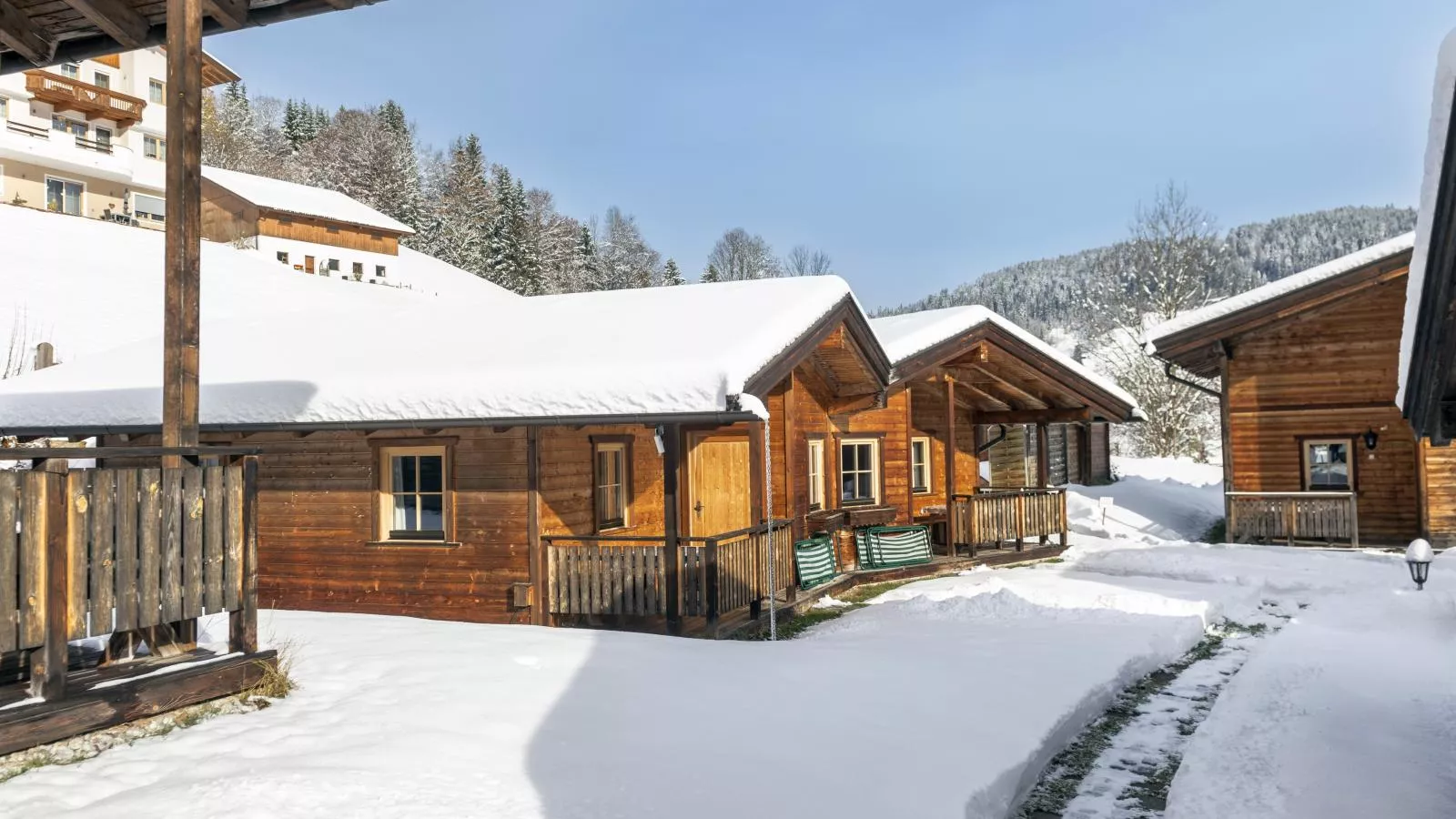 Urige Chalets 3 und 4-Exterieur winter