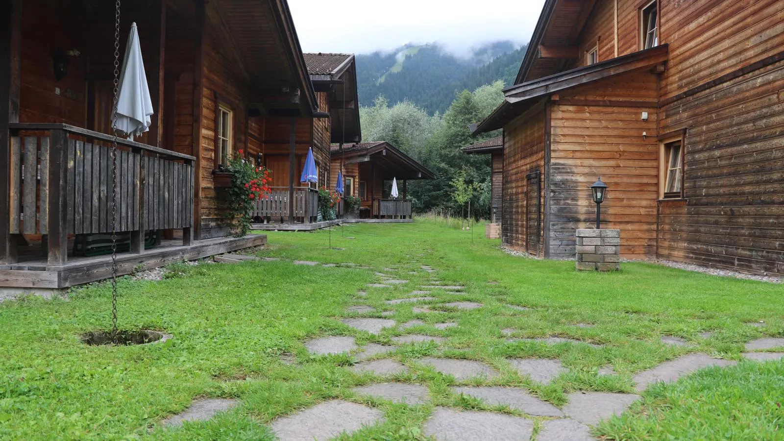 Uriges Chalet 3-Gebieden zomer 1km