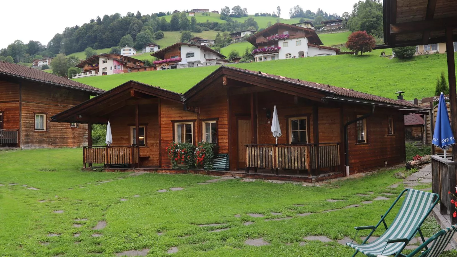 Uriges Chalet 3-Buitenkant zomer