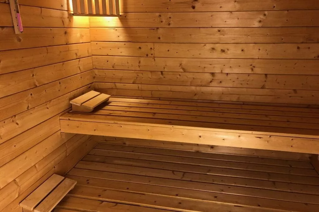 302801-Sauna