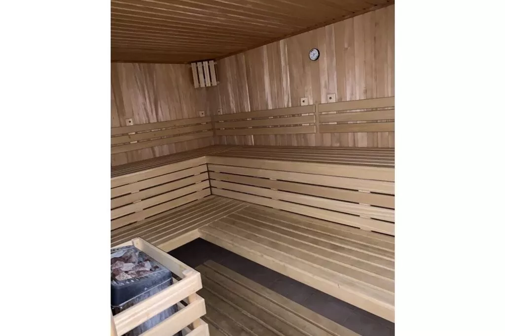 295843-Sauna