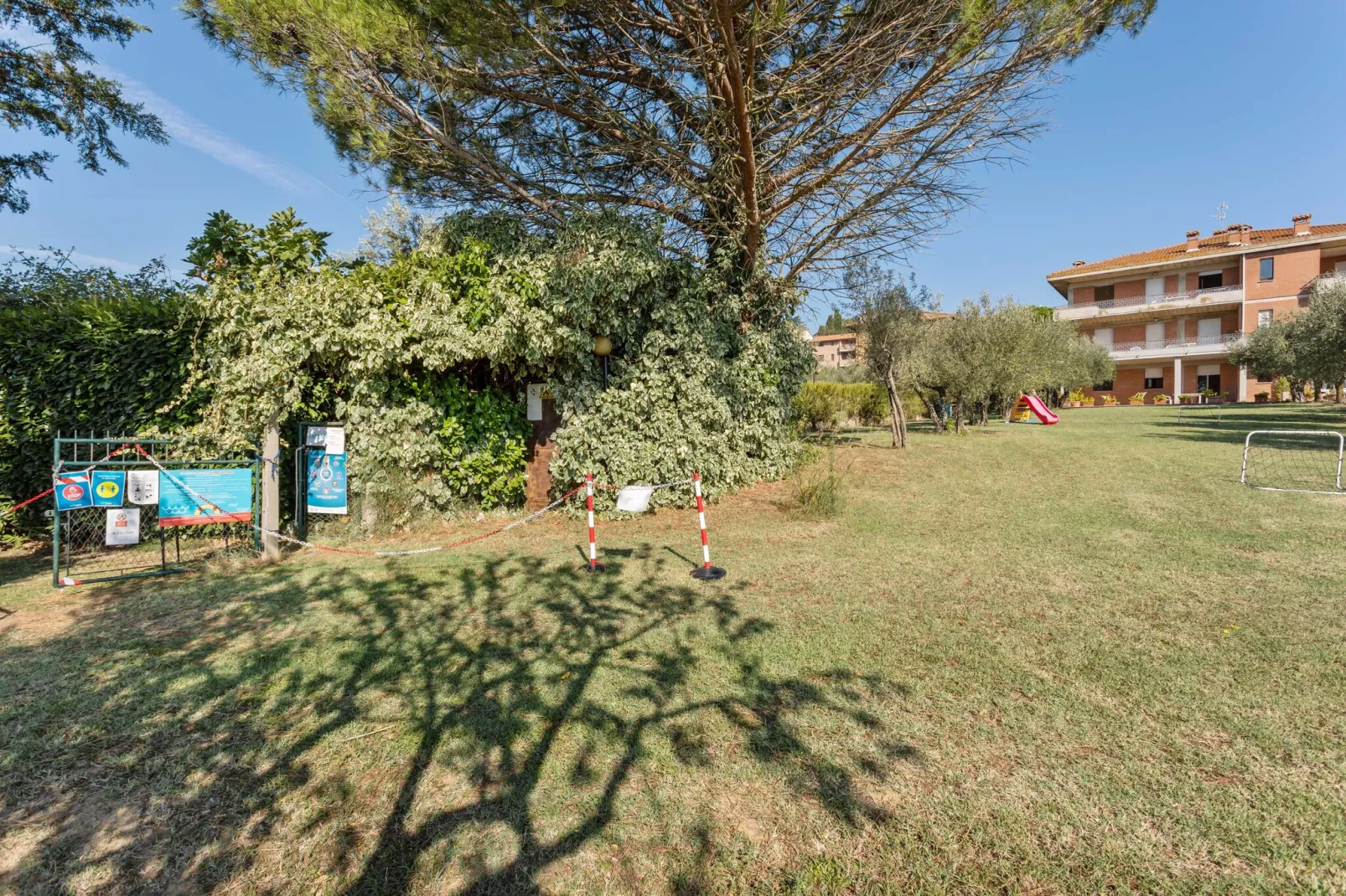 Casa Tommaso - Quadri P T - 8 pax-Tuinen zomer