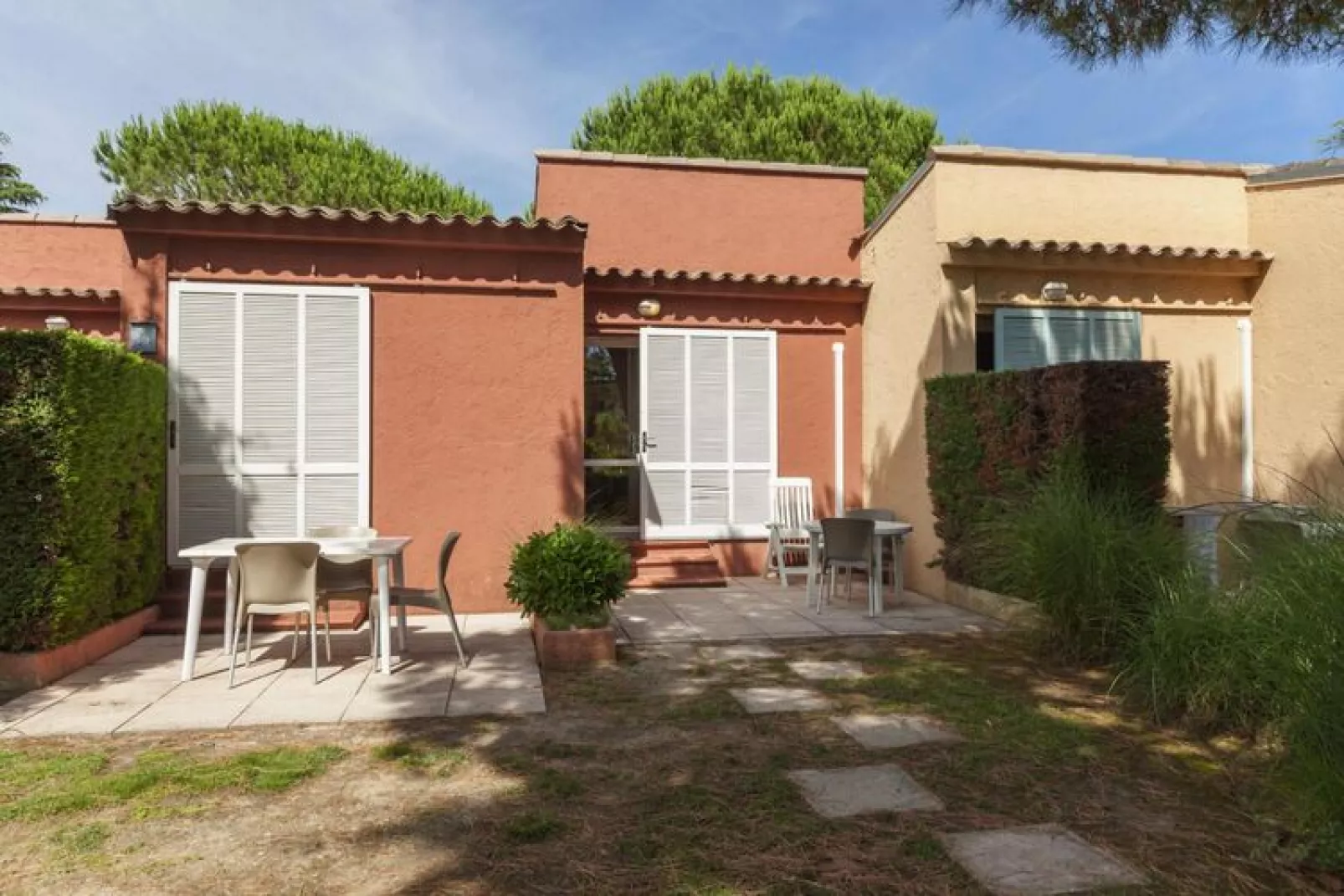 Residentie Les Rives de Cannes Mandelieu, Mandelieu-la-Napoule-Buitenkant zomer