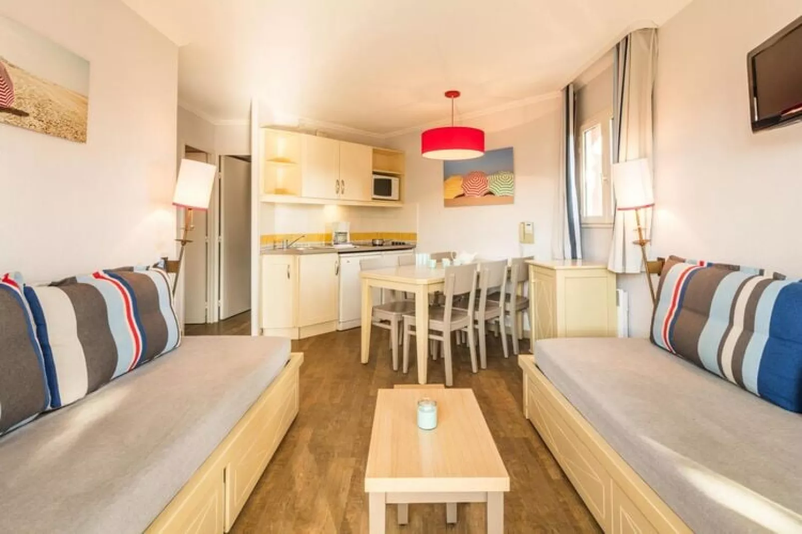 Residence L'Ange Gardien Villefranche-sur-Mer - 27 apartement 1 bedroom - sleeping niche 6 pers-Woonkamer