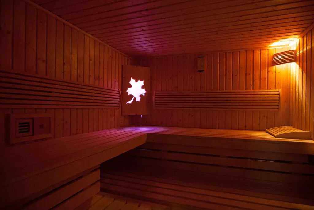 244722	-Sauna