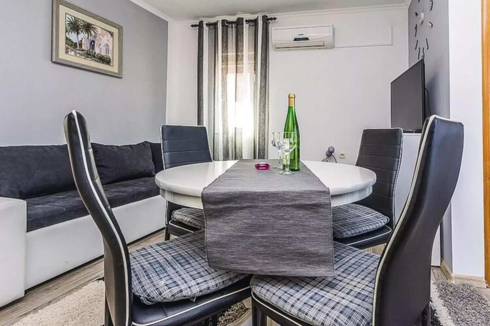 Apartments NEVENKA Vir-A4plus2 - 4 Pers-Niet-getagd