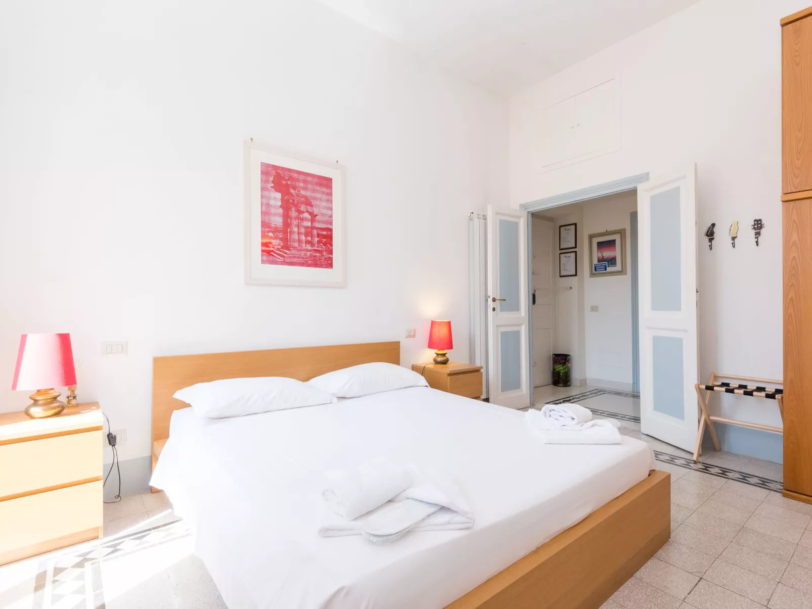 Vatican Comfortable Sunny Apartment-Binnen