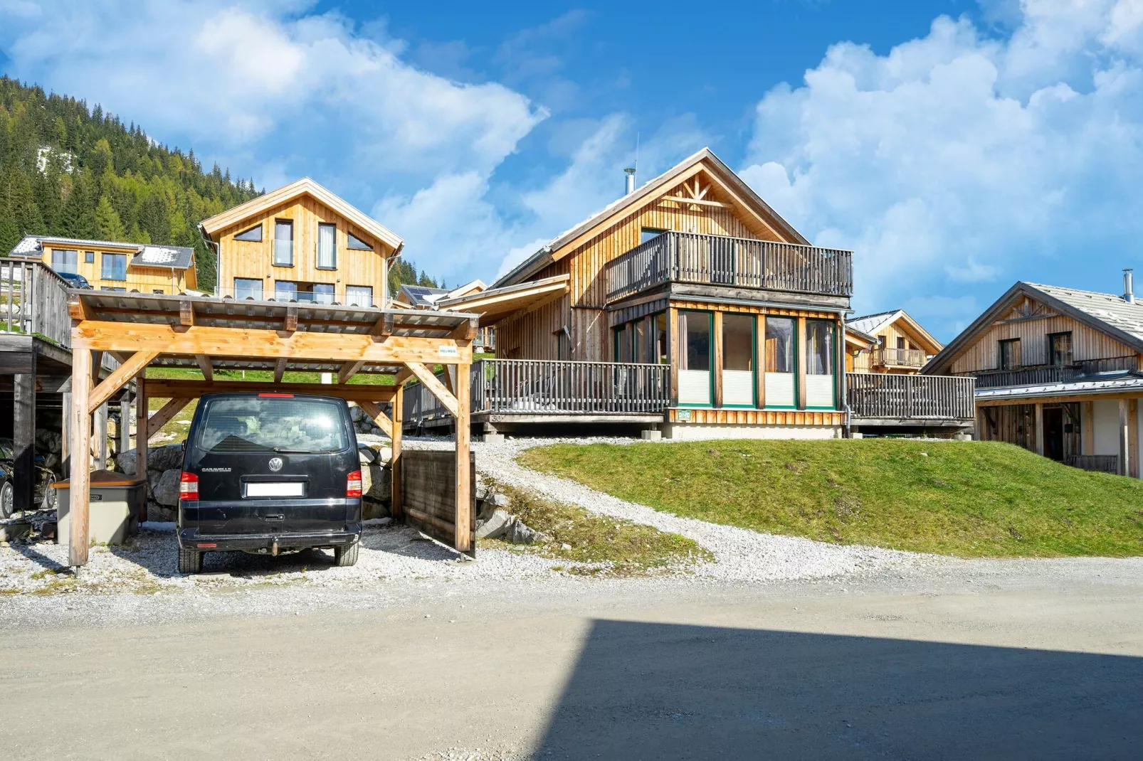 Luxe vakantiechalet in Steiermark met sauna-Buitenkant zomer