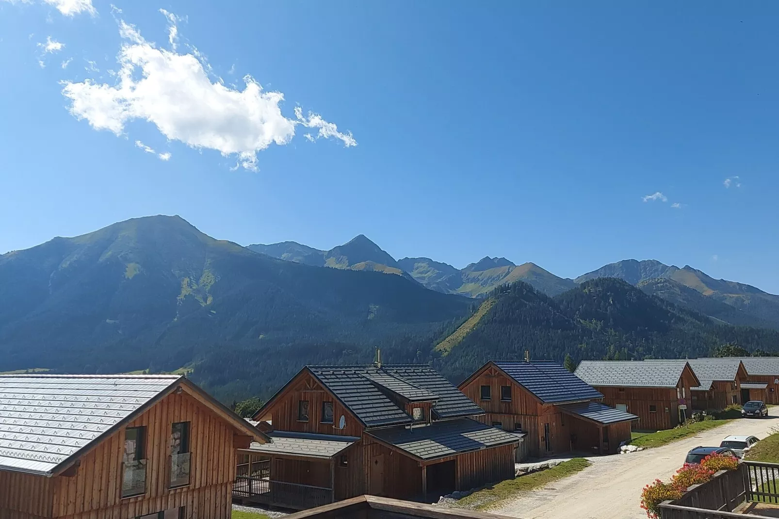 Luxe vakantiechalet in Steiermark met sauna-Uitzicht zomer