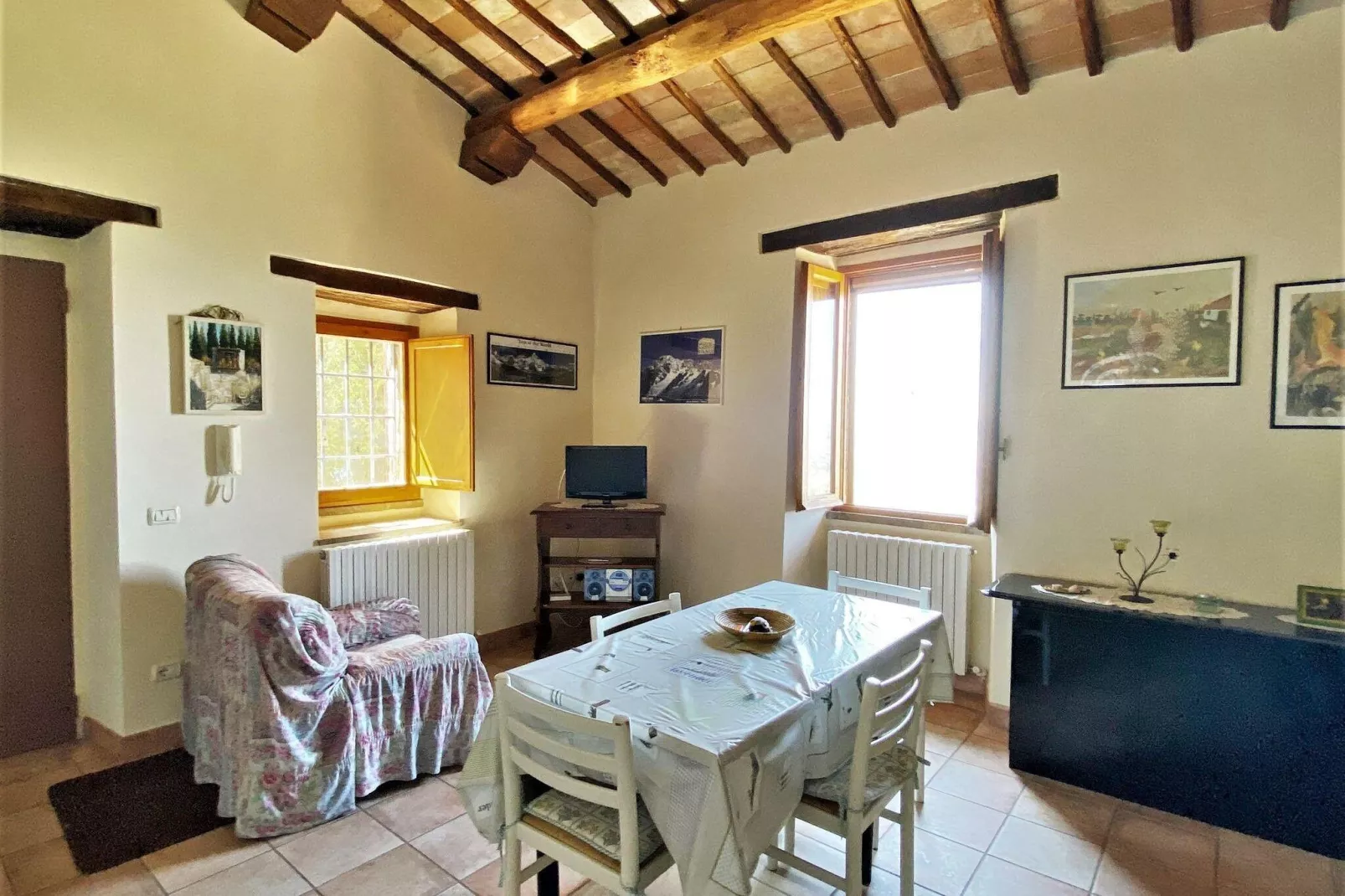 Appartamento 4 persone-Eetkamer