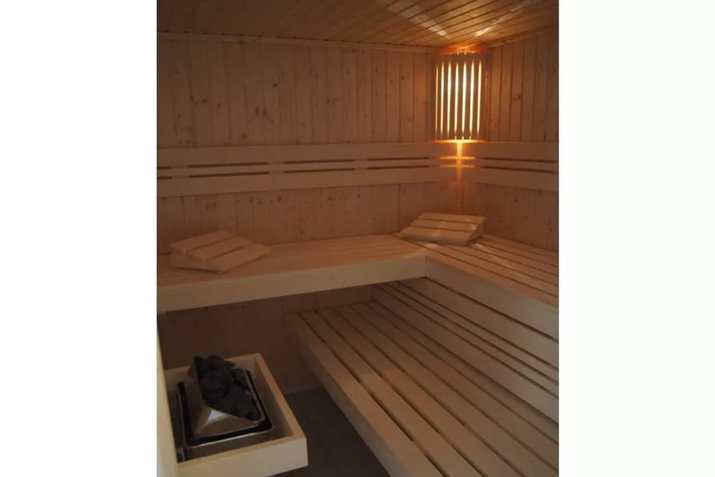 226417-Sauna