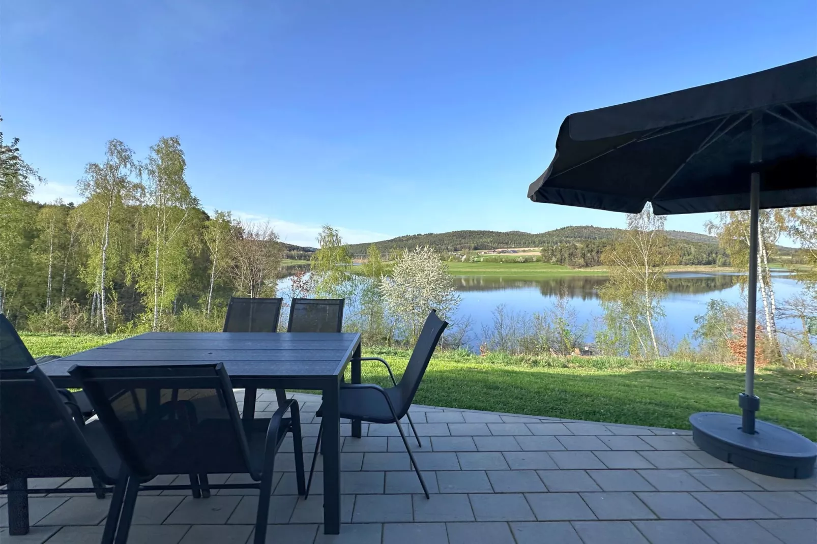 FERIENDORF SEEBLICK - Tiny Chalet am Eixendorfer See-Uitzicht zomer