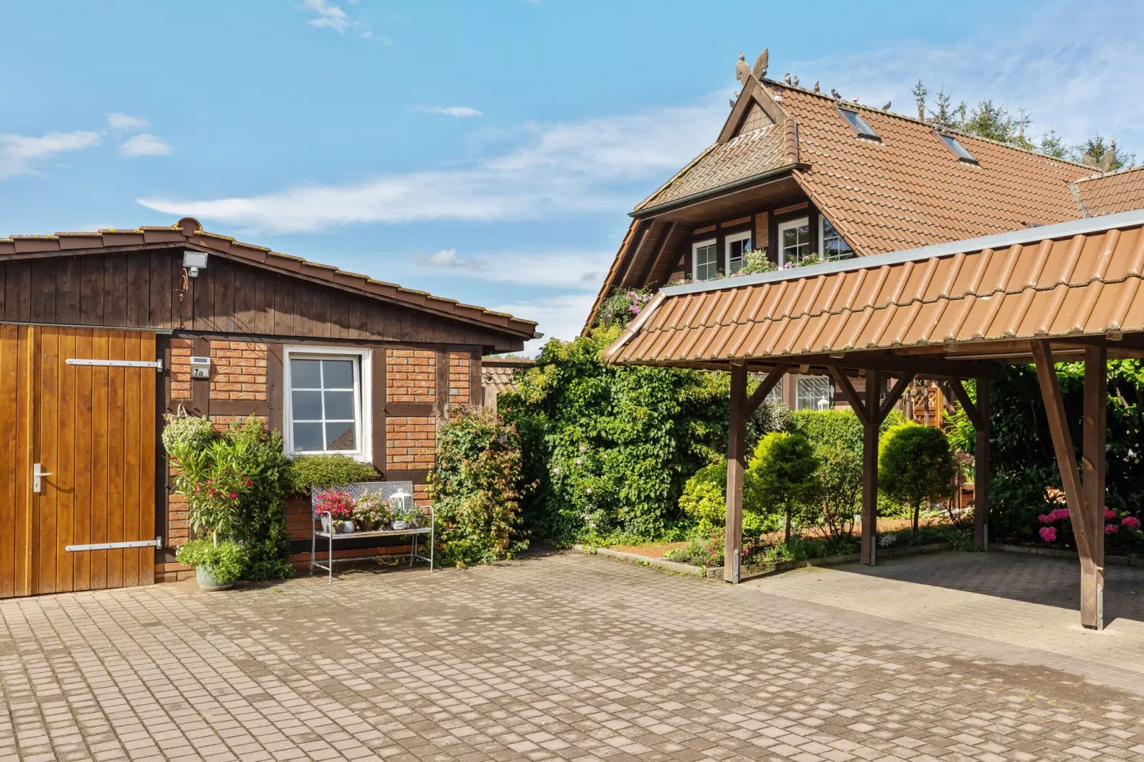 Ferienhaus mit Garten und Terrasse vor Rostock/Warnemünde-Buitenkant zomer