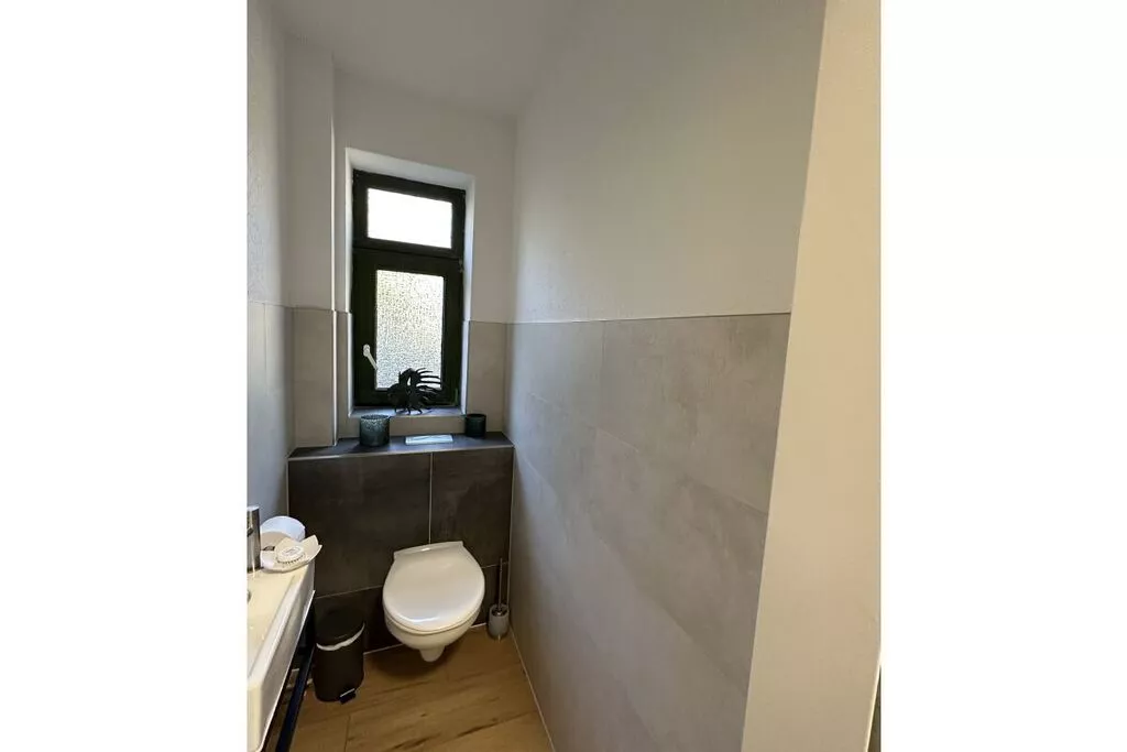 456812-Badkamer