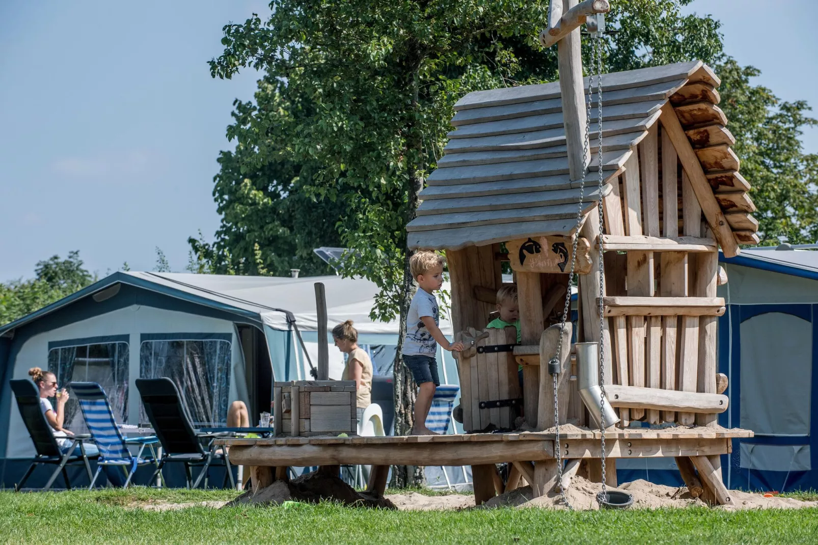 Vakantiepark Eiland van Maurik 5-Parkfaciliteiten