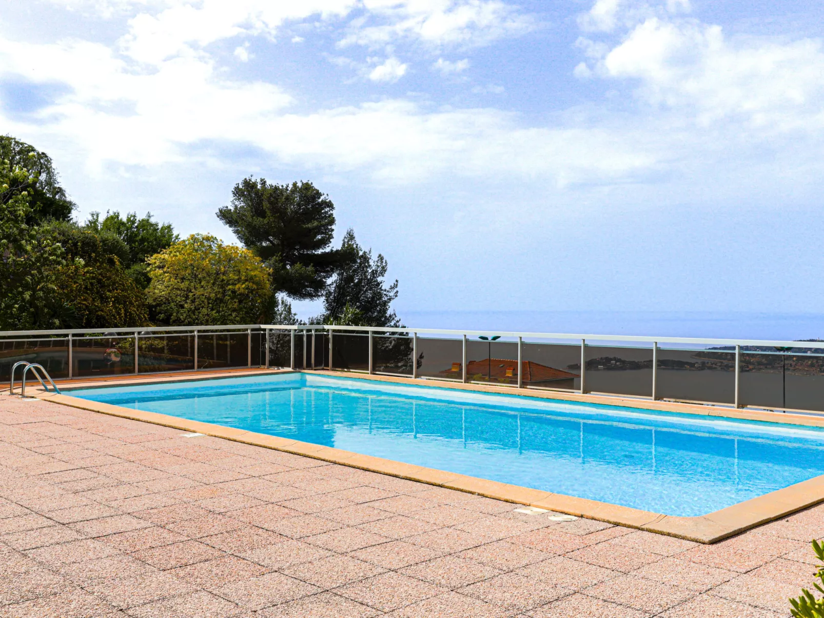 Les Balcons d'Eze-Buiten