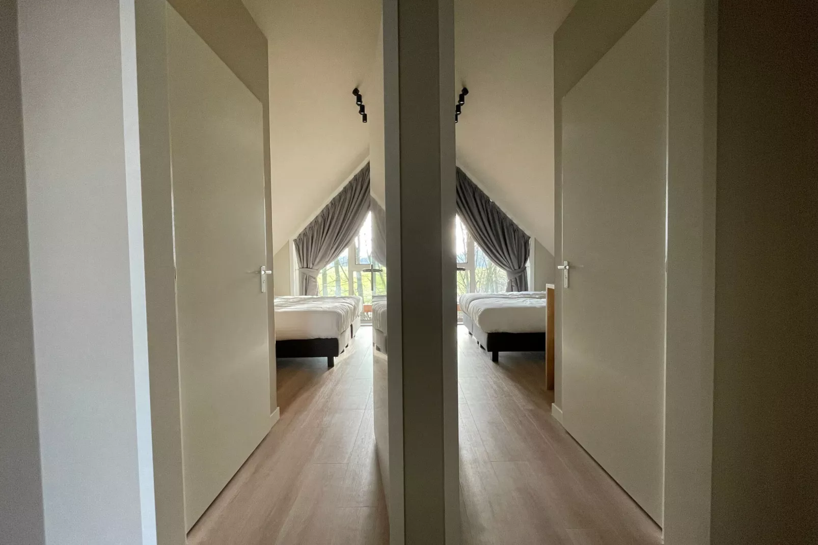 Bos Villa met Hottub  6 personen-Slaapkamer