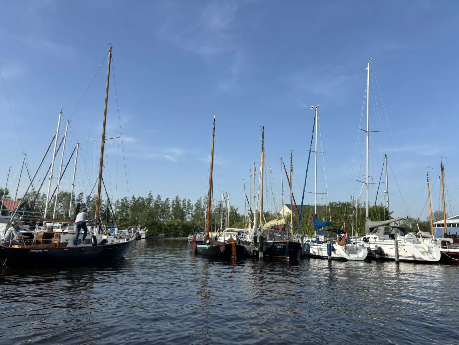 Harboursuite Woudsend incl. motorboot-Buiten