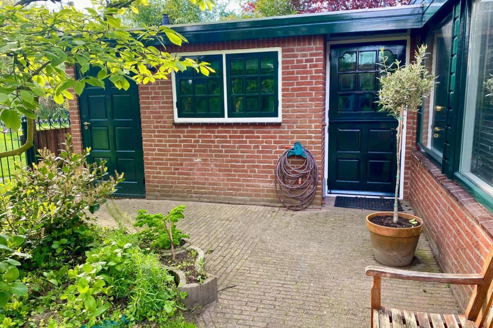 Familiehuis in Noordwijkerhout-Buitenkant zomer