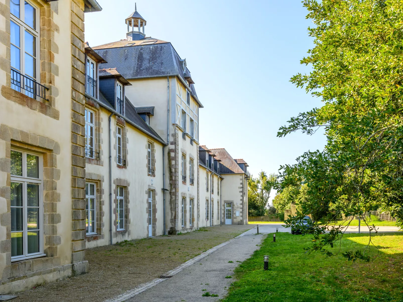 Château De Kergonano-Buiten