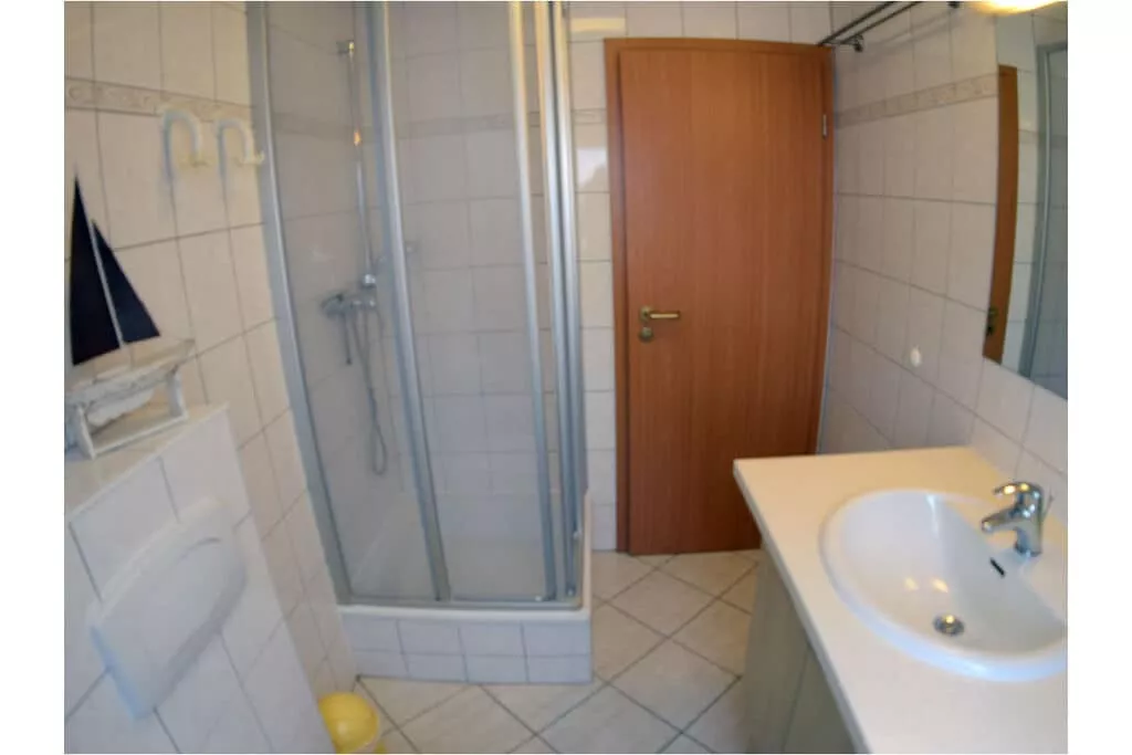 242053-Badkamer