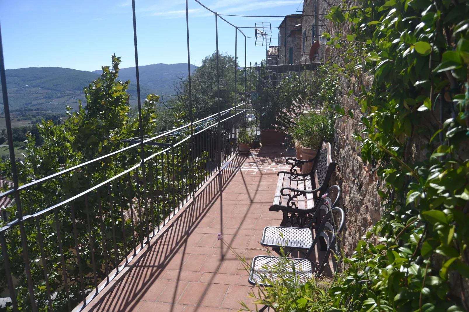 Vista dalla Terrazza-Tuinen zomer