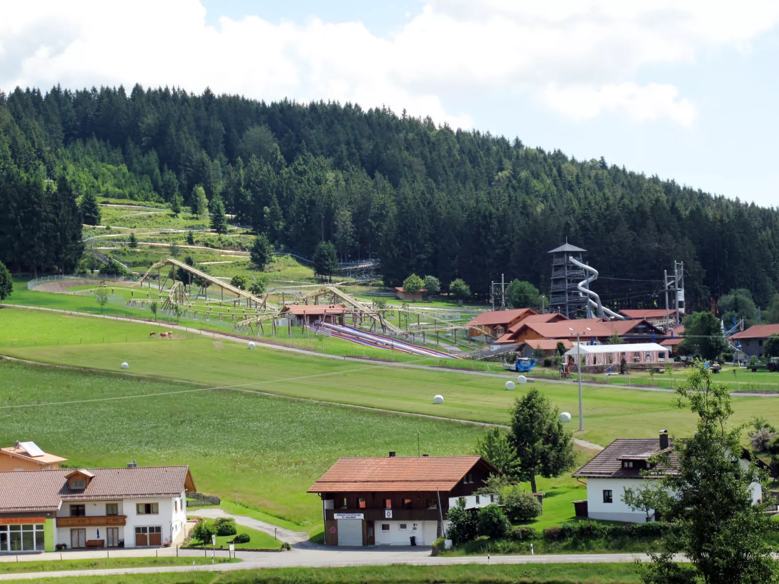 Familienglück inkl. Schwimmbad und Sauna-Omgeving