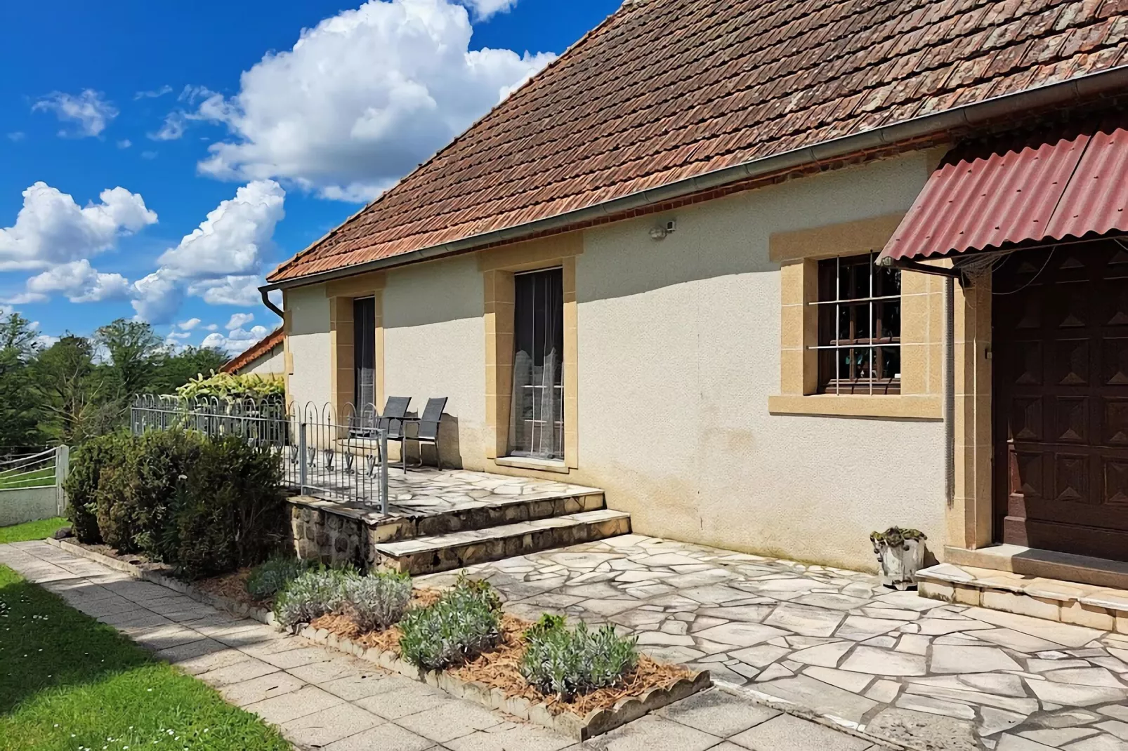 Maison de vacances -   VIEURE-Terrasbalkon